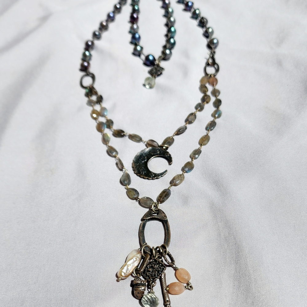 Love Heals - Pearl Necklace